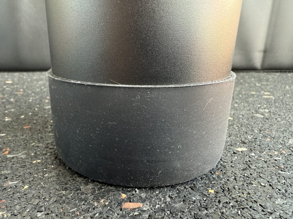 Barbell Jack Trinkflasche von ONO Test und Erfahrungen Gummiboden