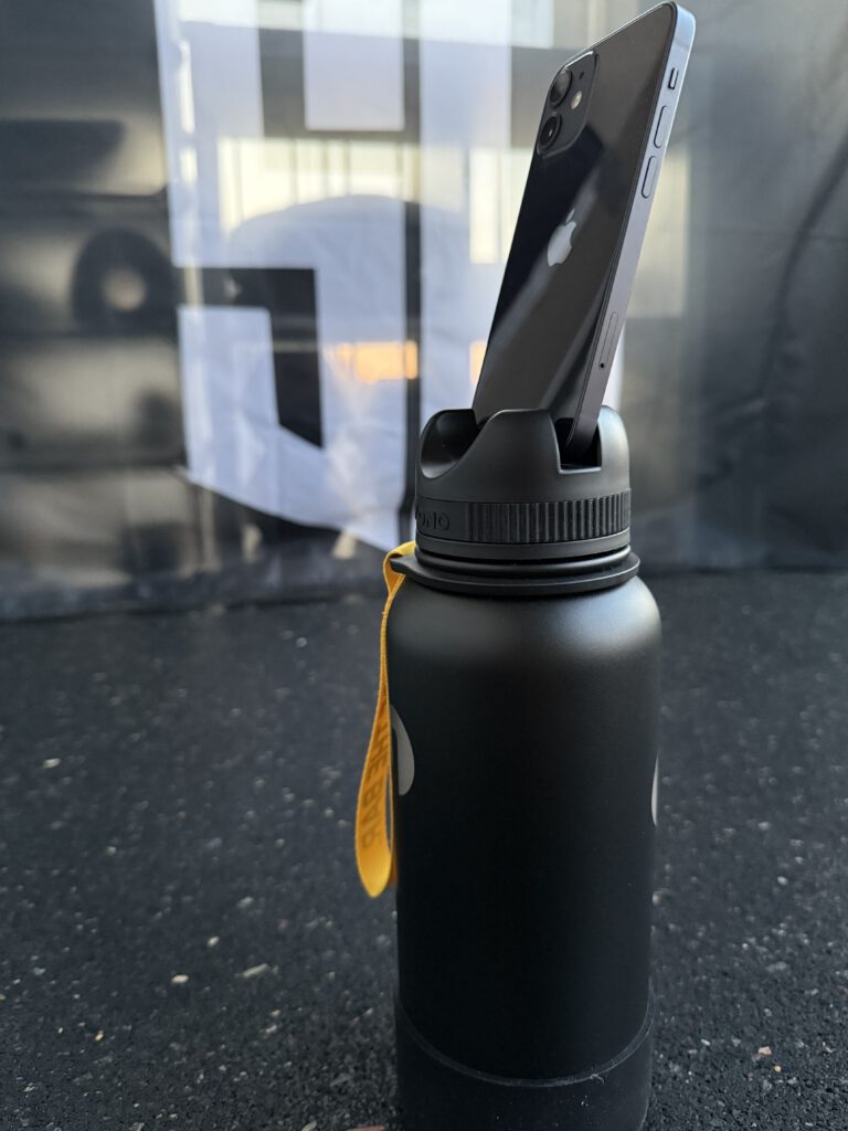 Barbell Jack Trinkflasche von ONO Test und Erfahrungen Handyhalterung