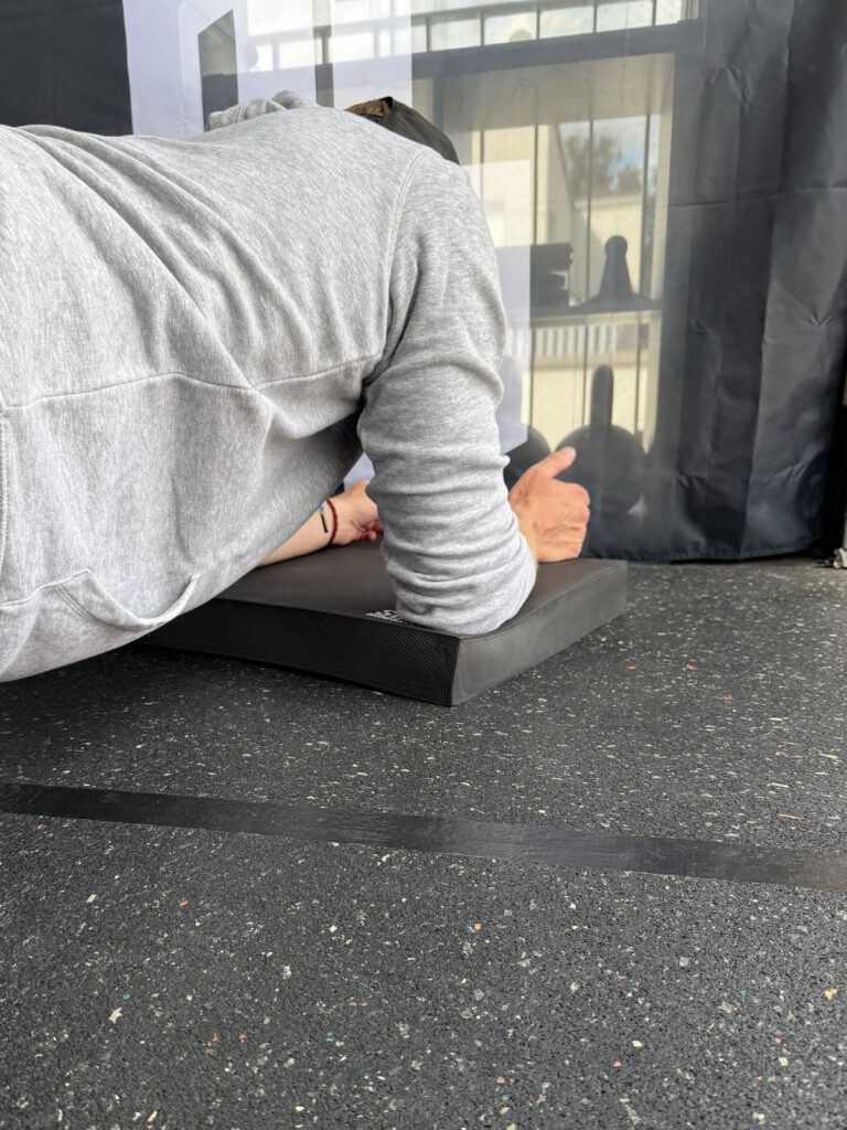 Balance Kissen von SUPRFIT Test Erfahrungen Übungen Planking