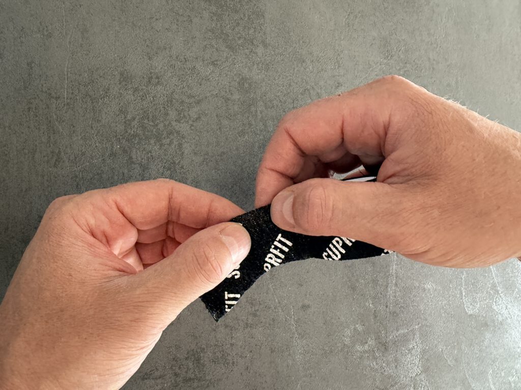 SUPRFIT Hook Grip Tape Handhabung
