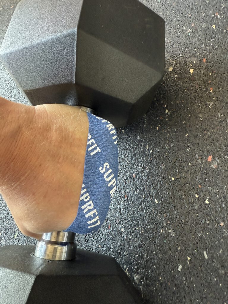 Hook Grip Tape an einer Hantel  – Beispiel Einsatzmöglichkeiten